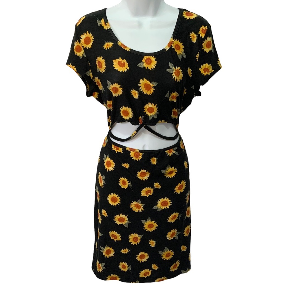 Derek Heart Sunflower Cut Out Dress NWT